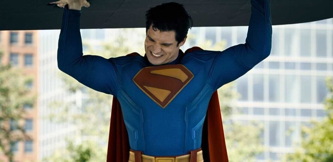 superman-james-gunns-dcu-reboot-is-it-really-that-weird-%ec%a0%9c%ec%9e%84%ec%8a%a4-%ea%b1%b4%ec%9d%98-dcu-%eb%a6%ac%eb%b6%80%ed%8a%b8-%ec%a0%95%eb%a7%90-%ea%b7%b8%eb%a0%87%ea%b2%8c
