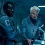 Hulu의 '에일리언: 지구'를 통해 2025년 SF 영화가 던지는 메시지를 탐구합니다. 영화 속 영어 표현 학습과 함께 흥미진진한 이야기와 문화적 팁을 제공하며, 댓글 참여를 통해 영어 실력 향상을 돕습니다.