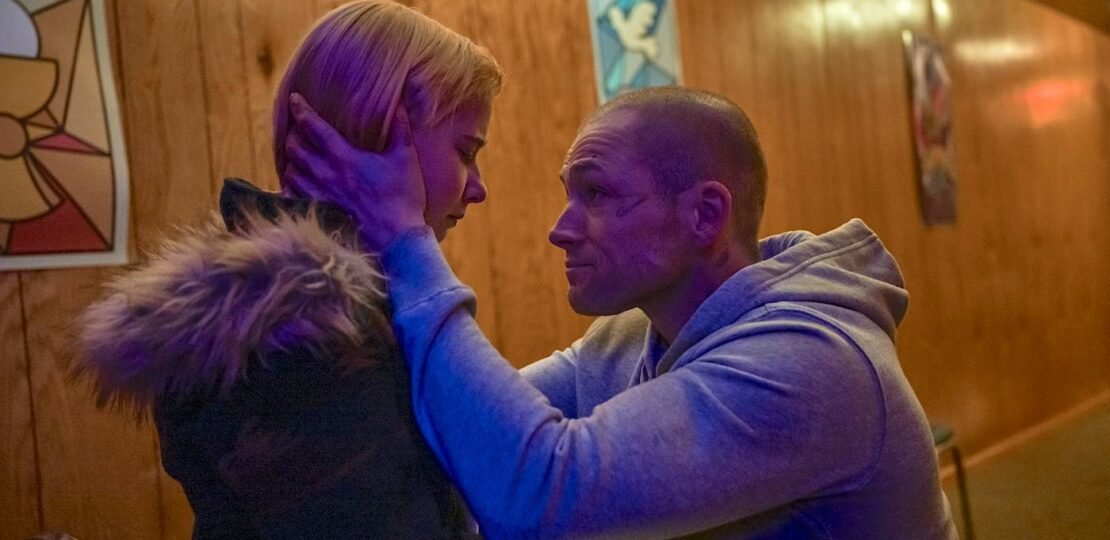 she-rides-shotgun-taron-egerton-and-ana-sophia-heger-shine-%ed%83%80%eb%a1%a0-%ec%97%90%ec%a0%80%ed%8a%bc%ea%b3%bc-%ec%95%84%eb%82%98-%ec%86%8c%ed%94%bc%ec%95%84-%ed%97%a4%ea%b1%b0