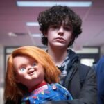 공포 영화의 걸작 '엑소시스트'를 바탕으로 한 TV 드라마 '엑소시스트'의 오리지널 사운드트랙 'Tubular Bells'를 통해 영어 공부를 해보세요. 이 곡은 섬뜩하면서도 몽환적인 분위기를 자아내며, 영화의 긴장감을 고조시키는 데 기여합니다. 멜로디와 함께 영어 가사를 음미하며 어휘력과 표현력을 향상시켜 보세요.