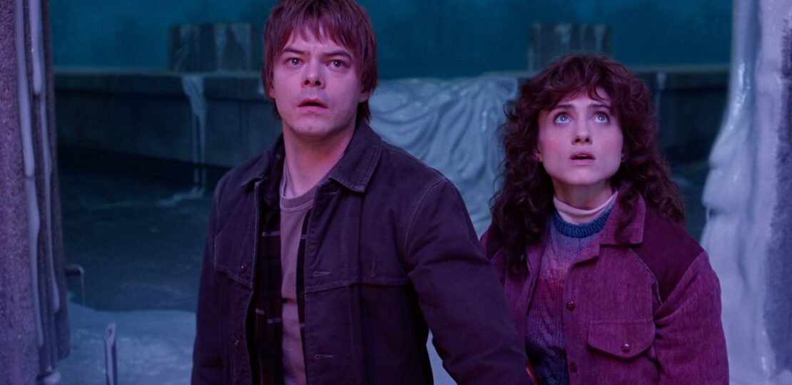 Stranger Things S5: Hype’s Double-Edged Sword – 기대감이 양날의 검이 된 이유 (영문 대본 & 핵심 어휘)