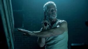 넷플릭스에서 곧 사라지는 숨 막히는 스릴러 '돈 브레스'(Don't Breathe)! 스티븐 랭의 압도적인 연기가 돋보이는 이 영화의 OST 'The Blind Man'으로 영어 공부를 시작하세요. 탄탄한 스토리와 긴장감 넘치는 전개, 그리고 생생한 영어 대사까지! 여러분의 영어 실력을 한 단계 업그레이드 시켜줄 최고의 선택이 될 거예요.